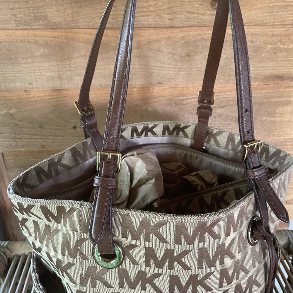 Michael Kors Brown and Tan Signature Large Tote - Picture 6 of 14